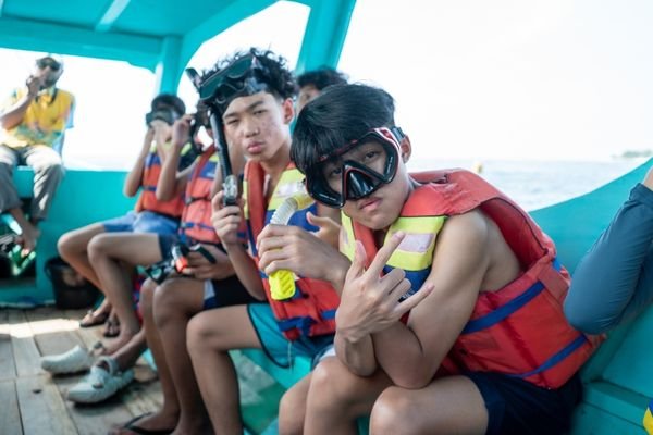 wisata-snorkeling-lombok.jpg